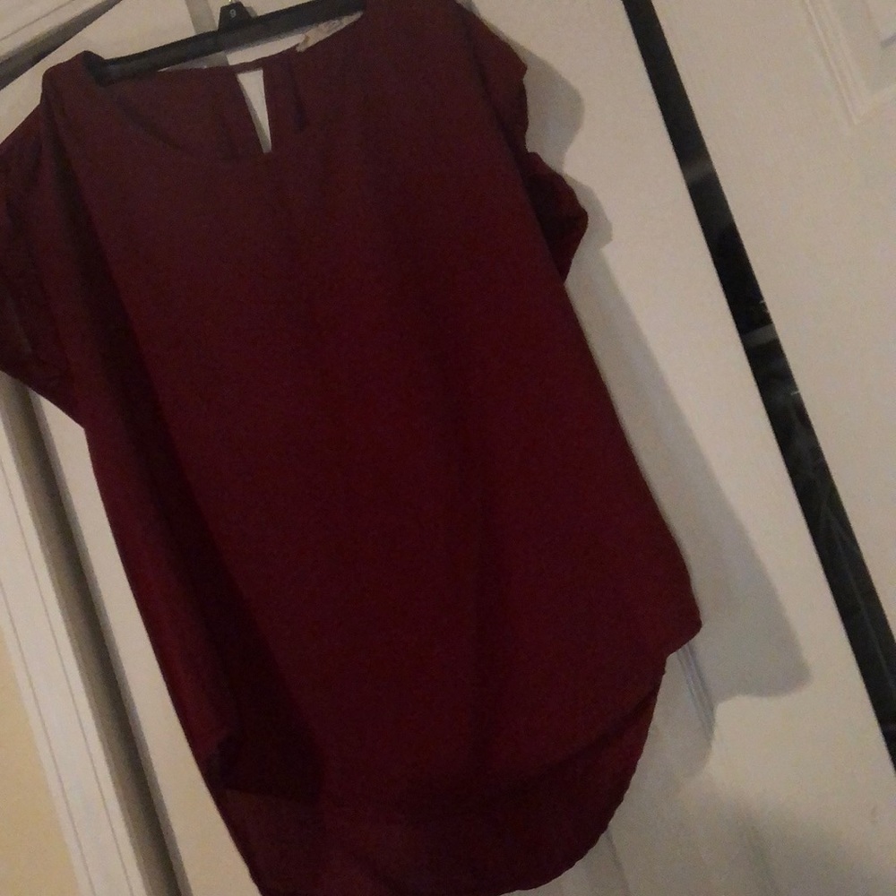 Red blouse! - Picture 2 of 3